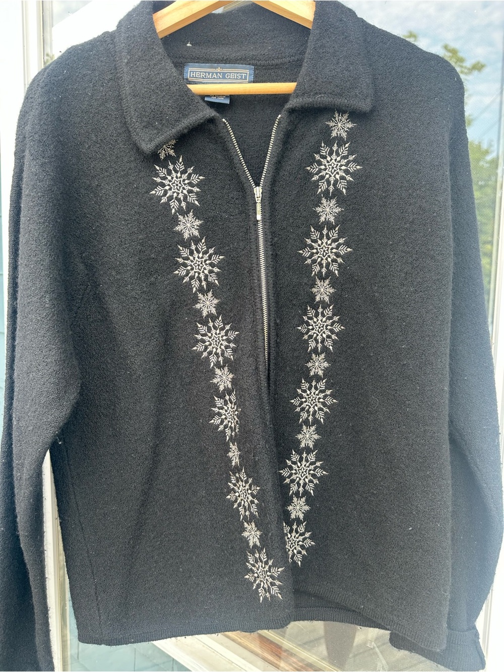 Herman Geist 100% Wool Black Snowflake Embroidered Zip Up Cardigan